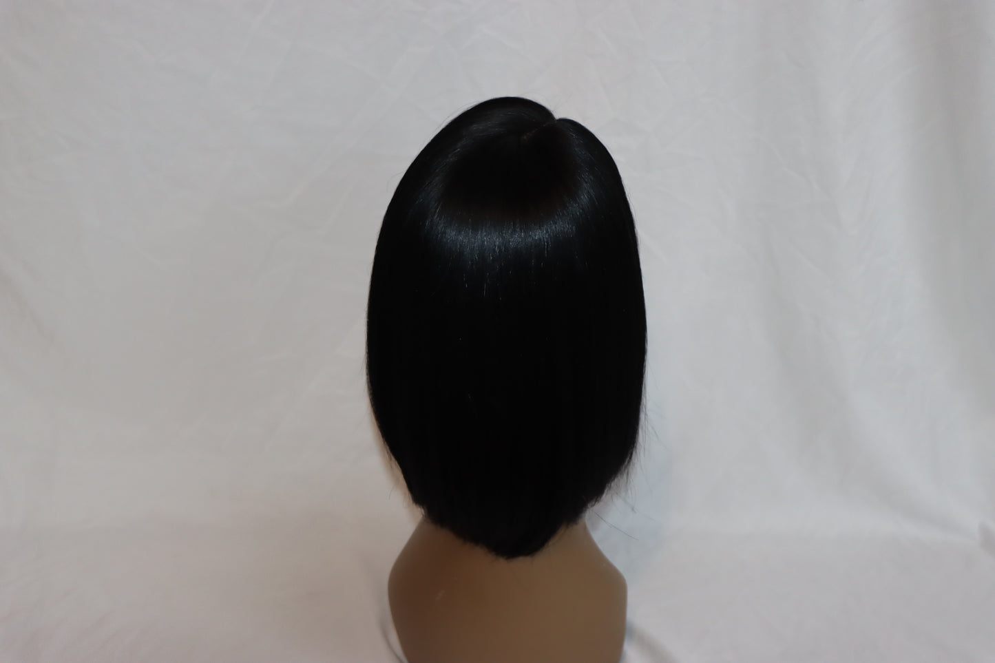 Frontal Black Bob with Plucked Side Part
