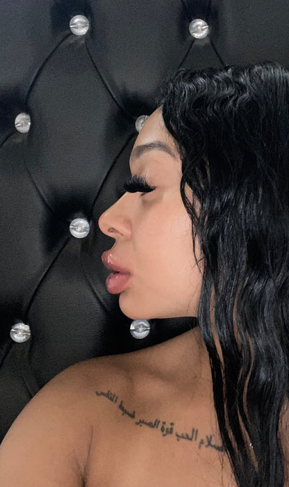 New Lips, Who Dis?™ Needle Free Lip Filler